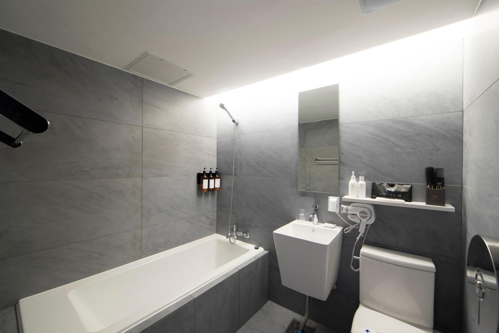 Hotel H Сеул Экстерьер фото